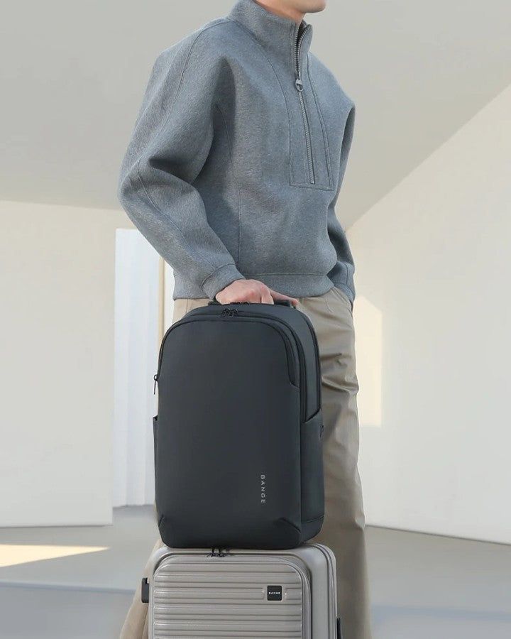 sac à dos de voyage spacieux pour ordinateur