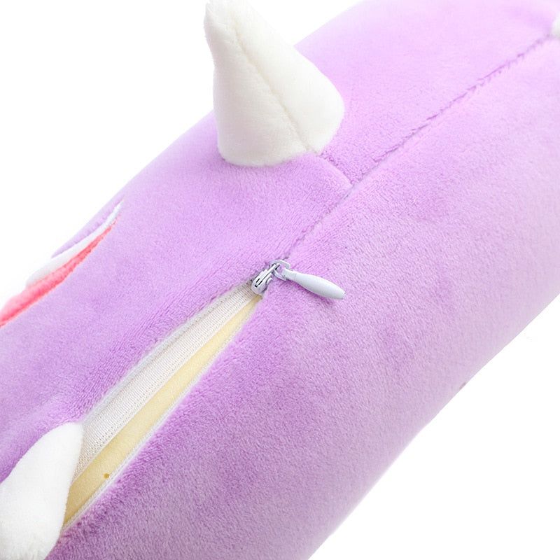 coussin de voyage en forme de licorne