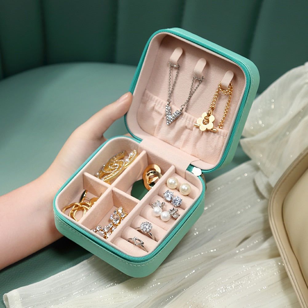 organiseur de bijoux compact pour les déplacements