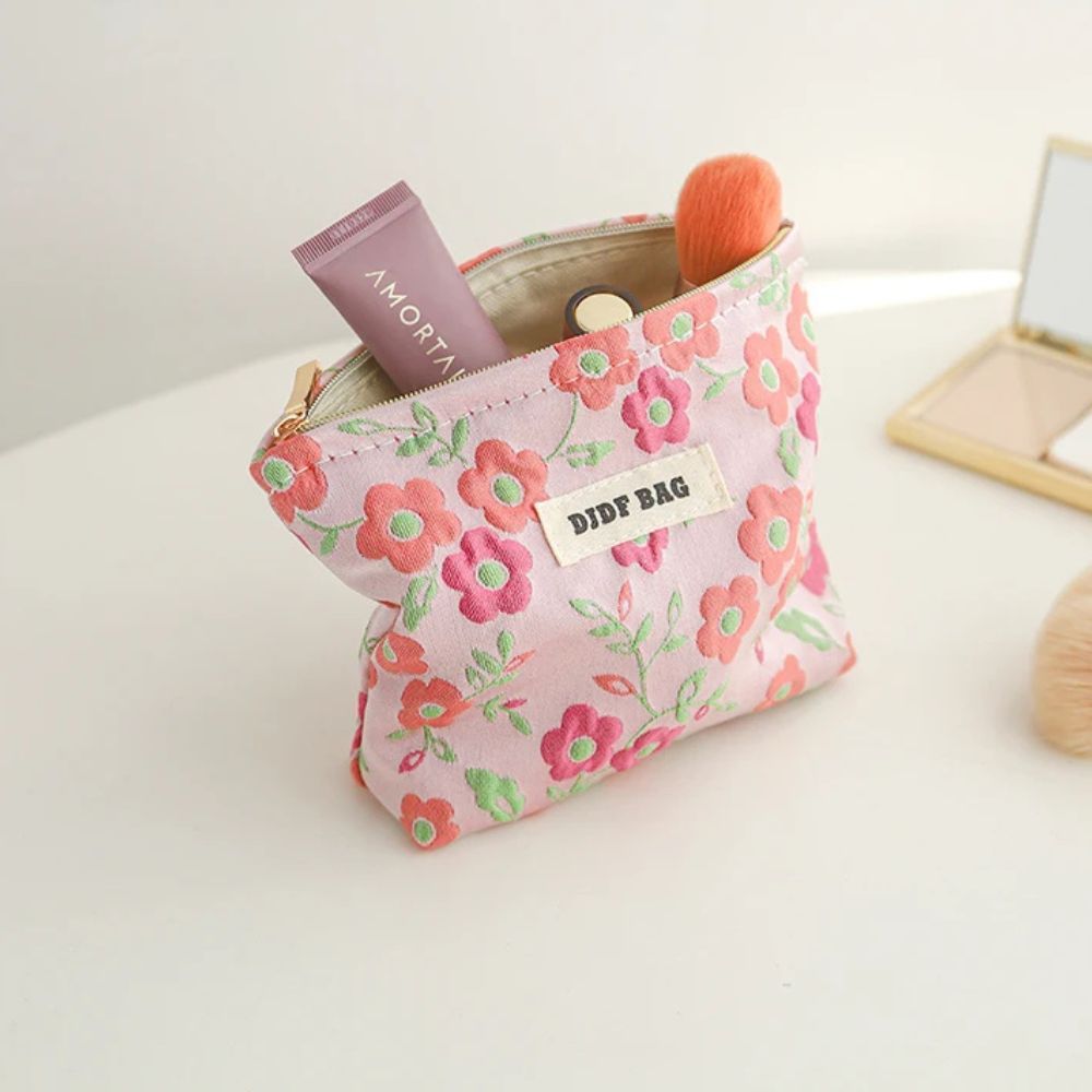 Petite trousse à maquillage fleurie - Handmade – Image 2