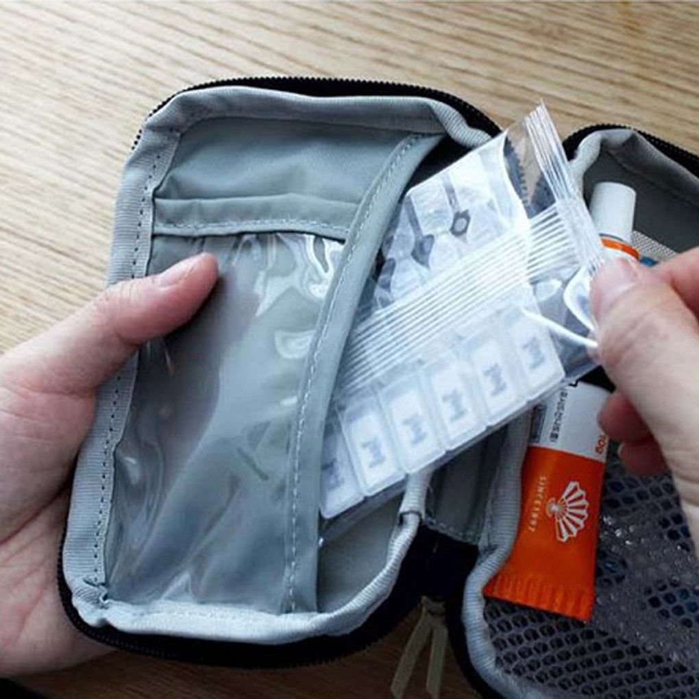 petite trousse de médicaments pratique pour s'envoler