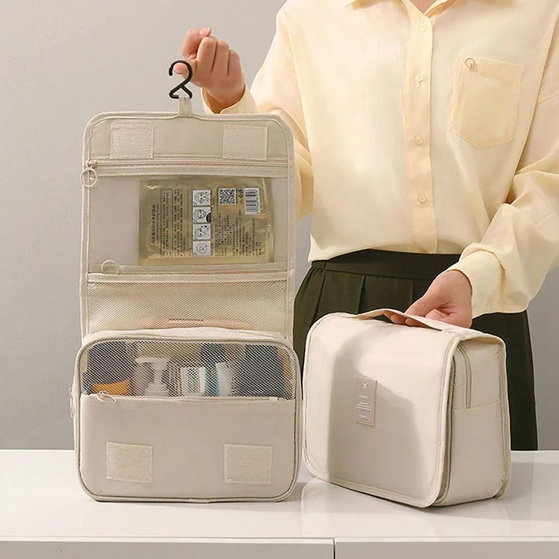 trousse de voyage pour femmes pratique