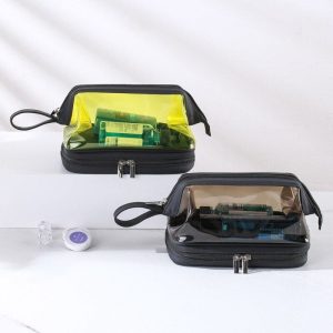 Trousse de toilette homme transparente