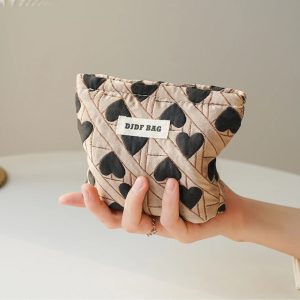 Petite trousse de maquillage motifs cœurs - Handmade